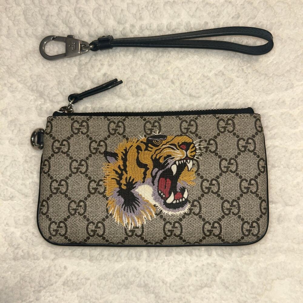 Gucci GG Supreme Canvas Tiger Wallet Pouch Wristlet